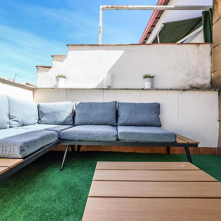 Atico Reformado Con Terraza En Tirso De Molina Para 4 Personas Alquiler Temporal Madrid Luaran gambar